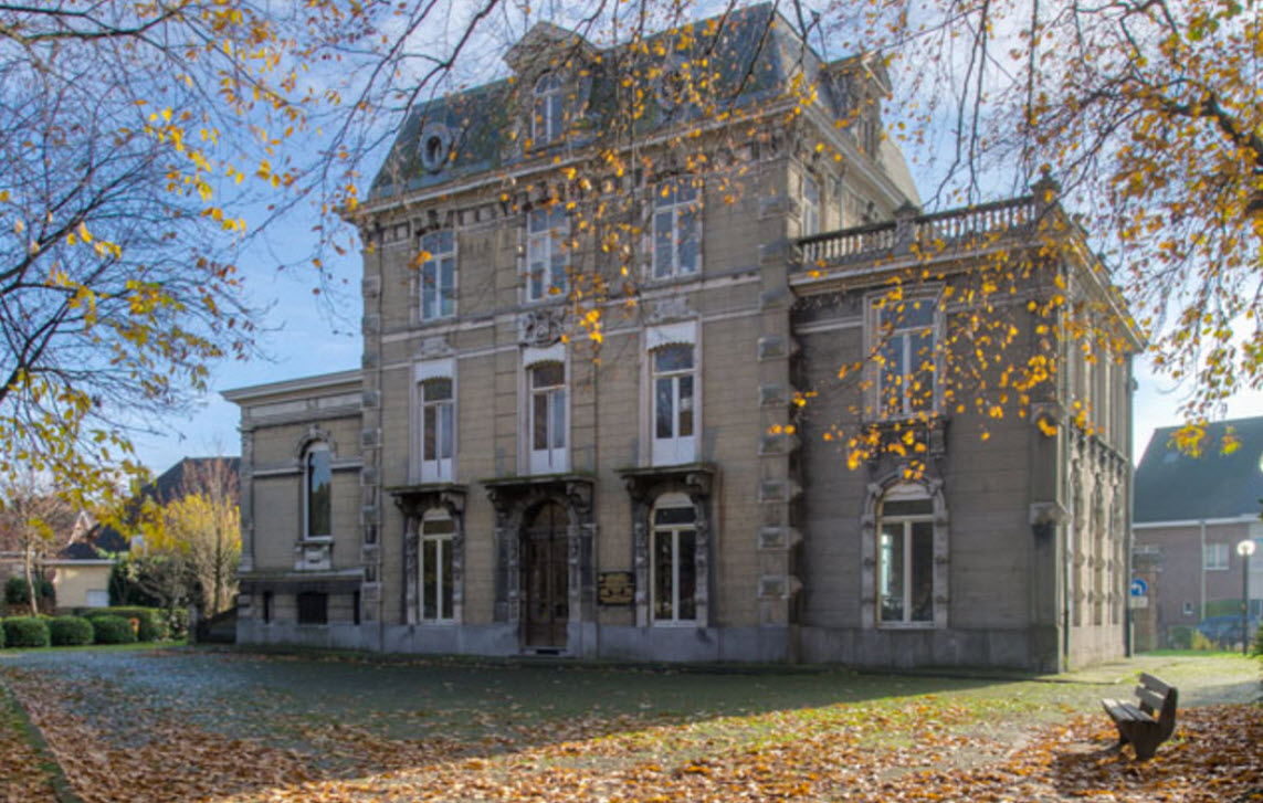 Kasteel de Pélichy, Belgium